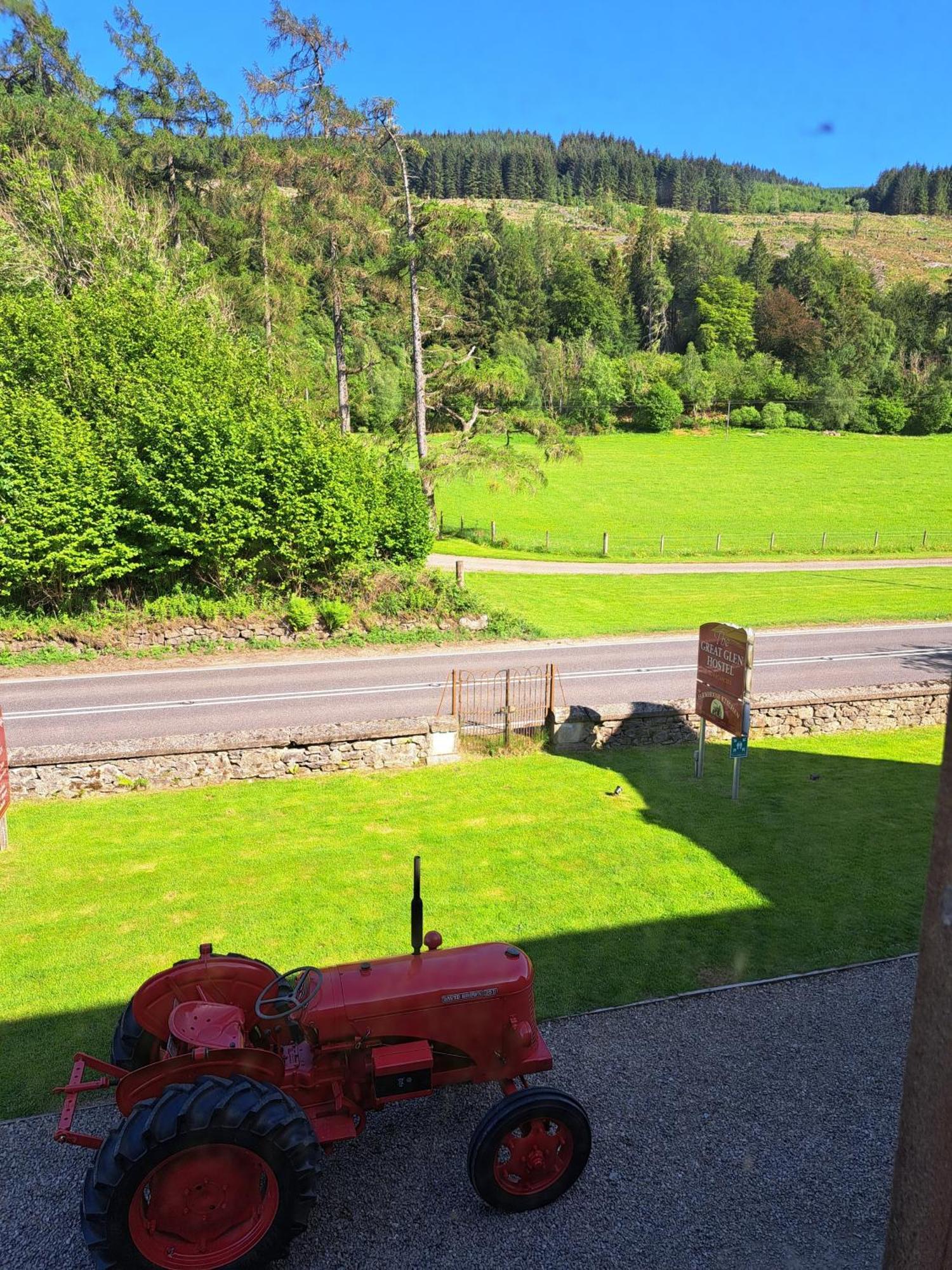 Great Glen Hostel Spean Bridge Exterior photo